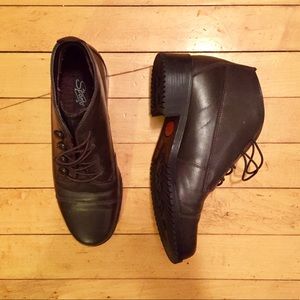 NWOT Vintage Sporto Ankle Boots